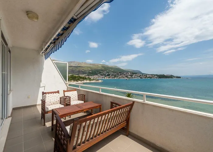 Sun & Sea Apartment *